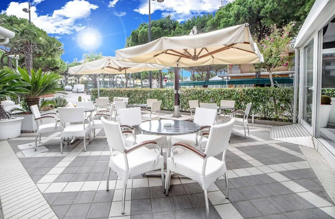 Hotel All'Orologio 3 Stelle Superior Каорле