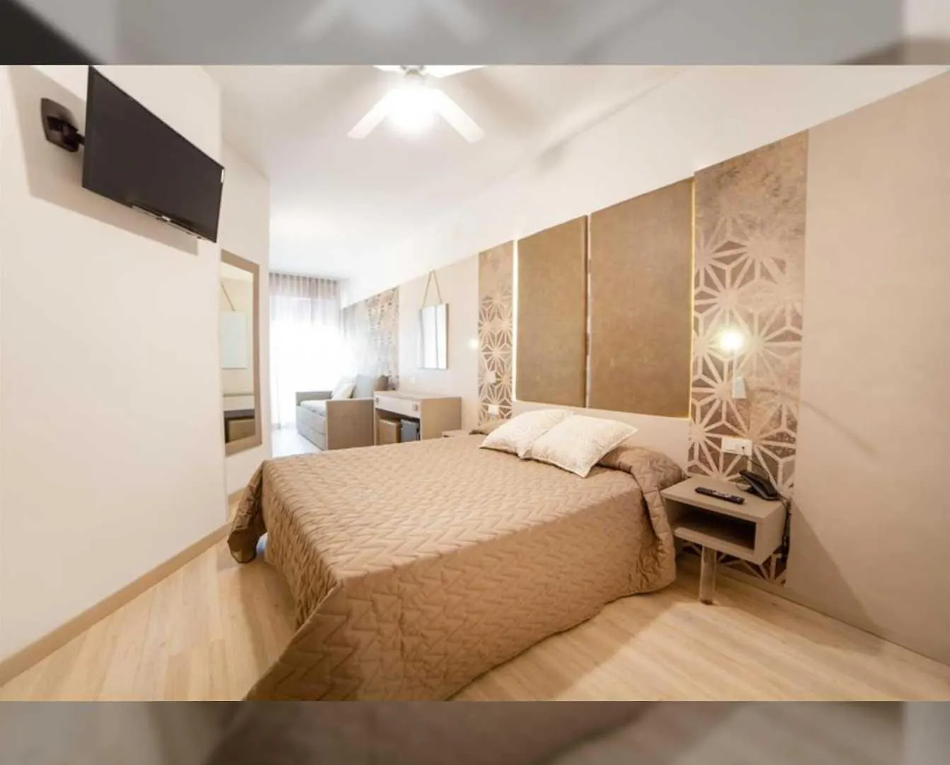 Hotel All'Orologio 3 Stelle Superior Каорле 3*,