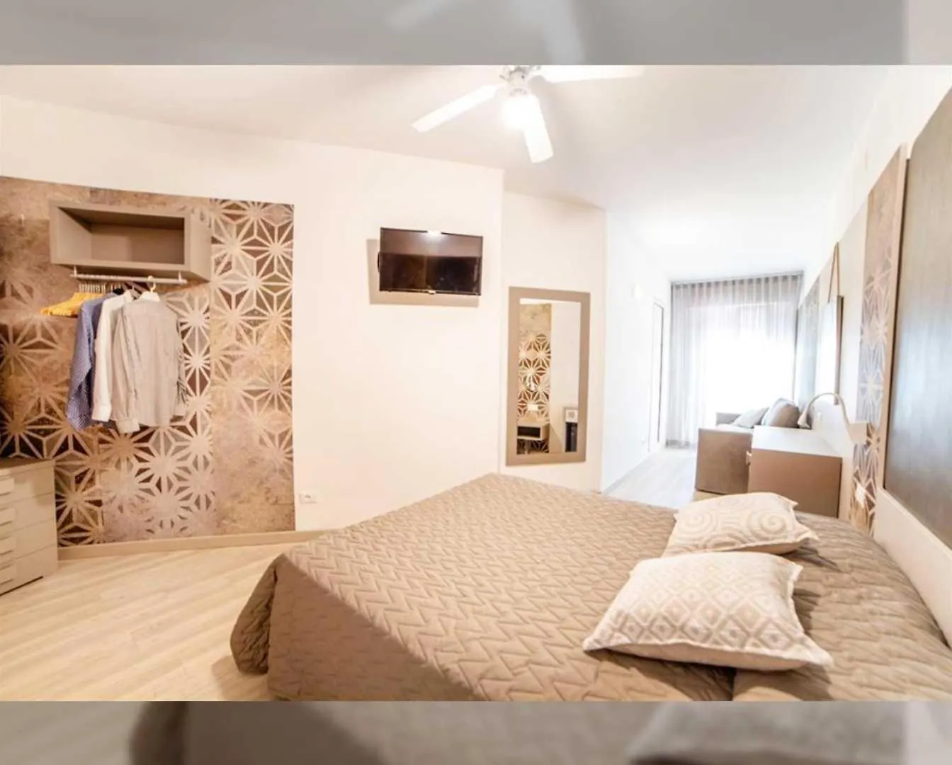 Hotel All'Orologio 3 Stelle Superior Каорле